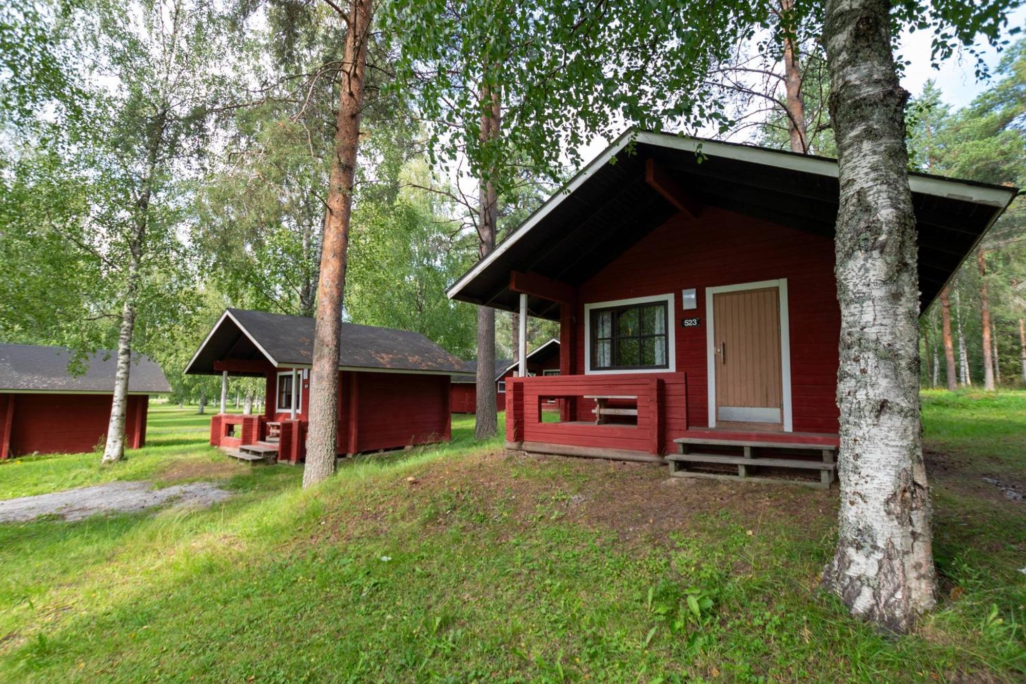 Hotel Hyvaerilae Youth- And Centre